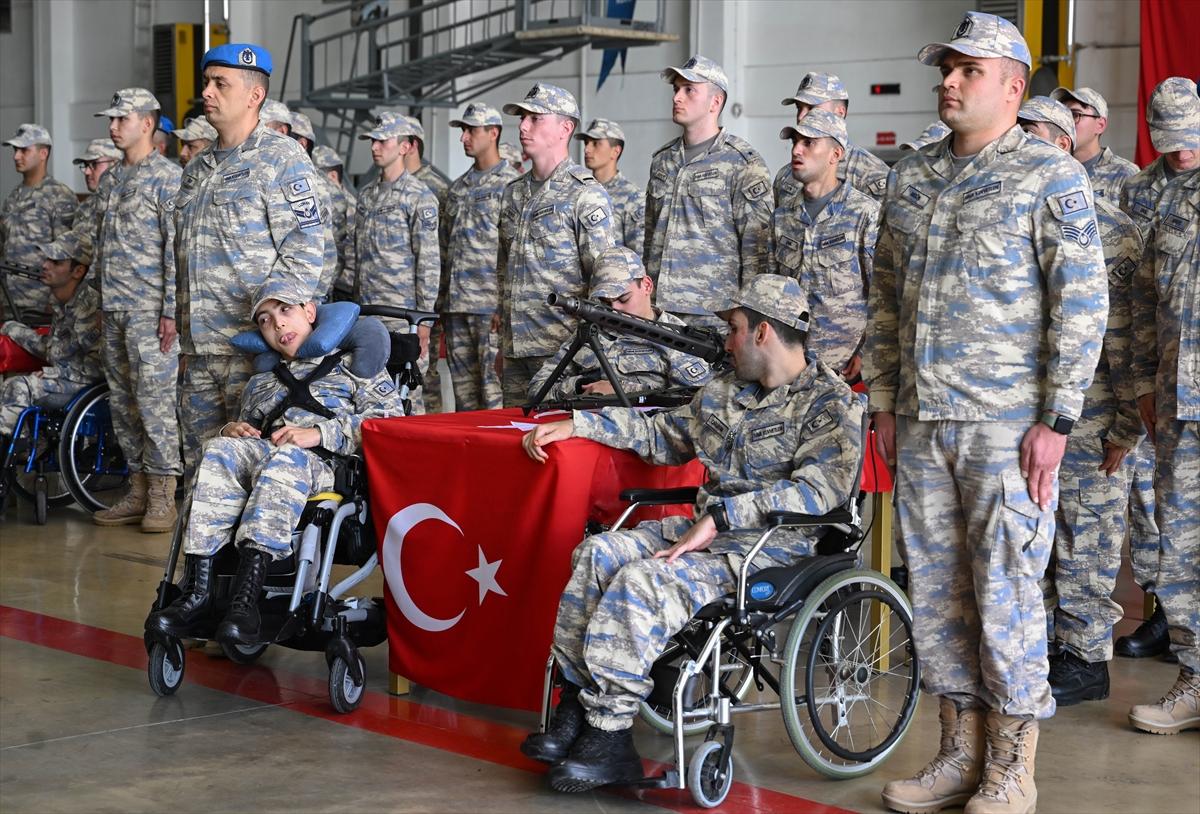 Bir günlük askerlik yaptılar