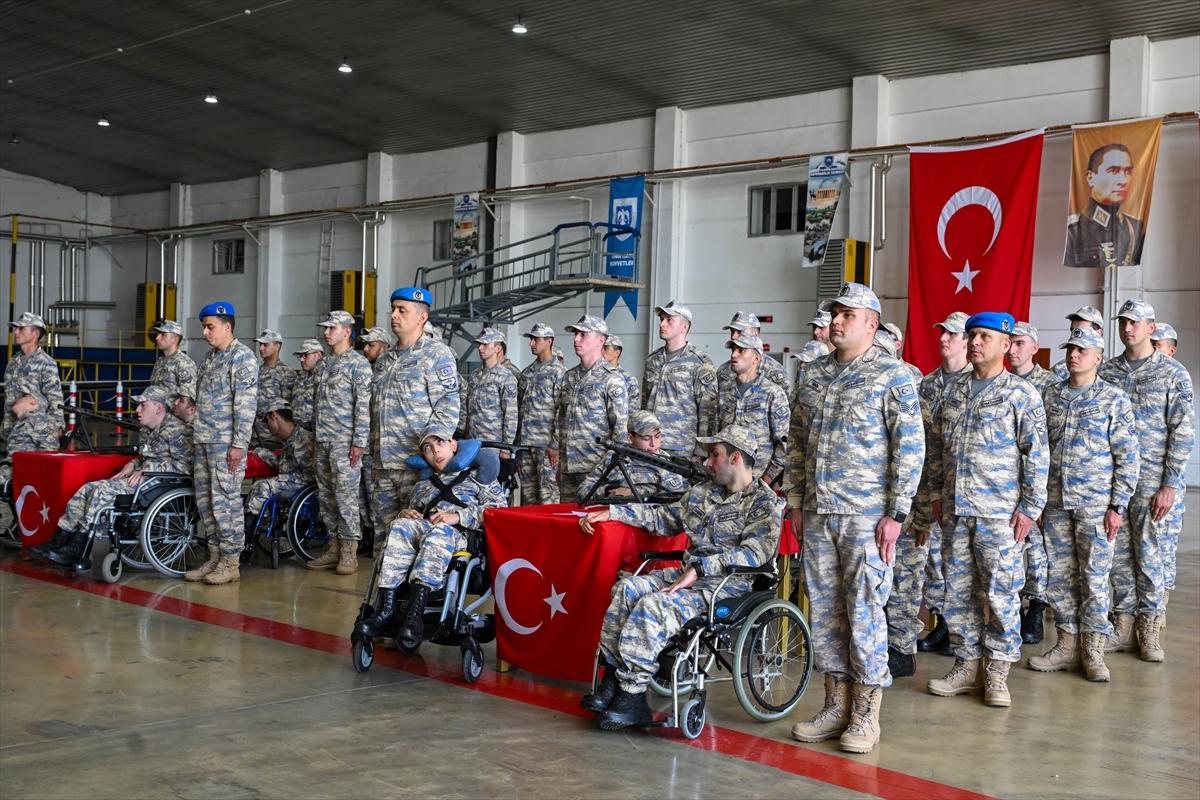 Bir günlük askerlik yaptılar