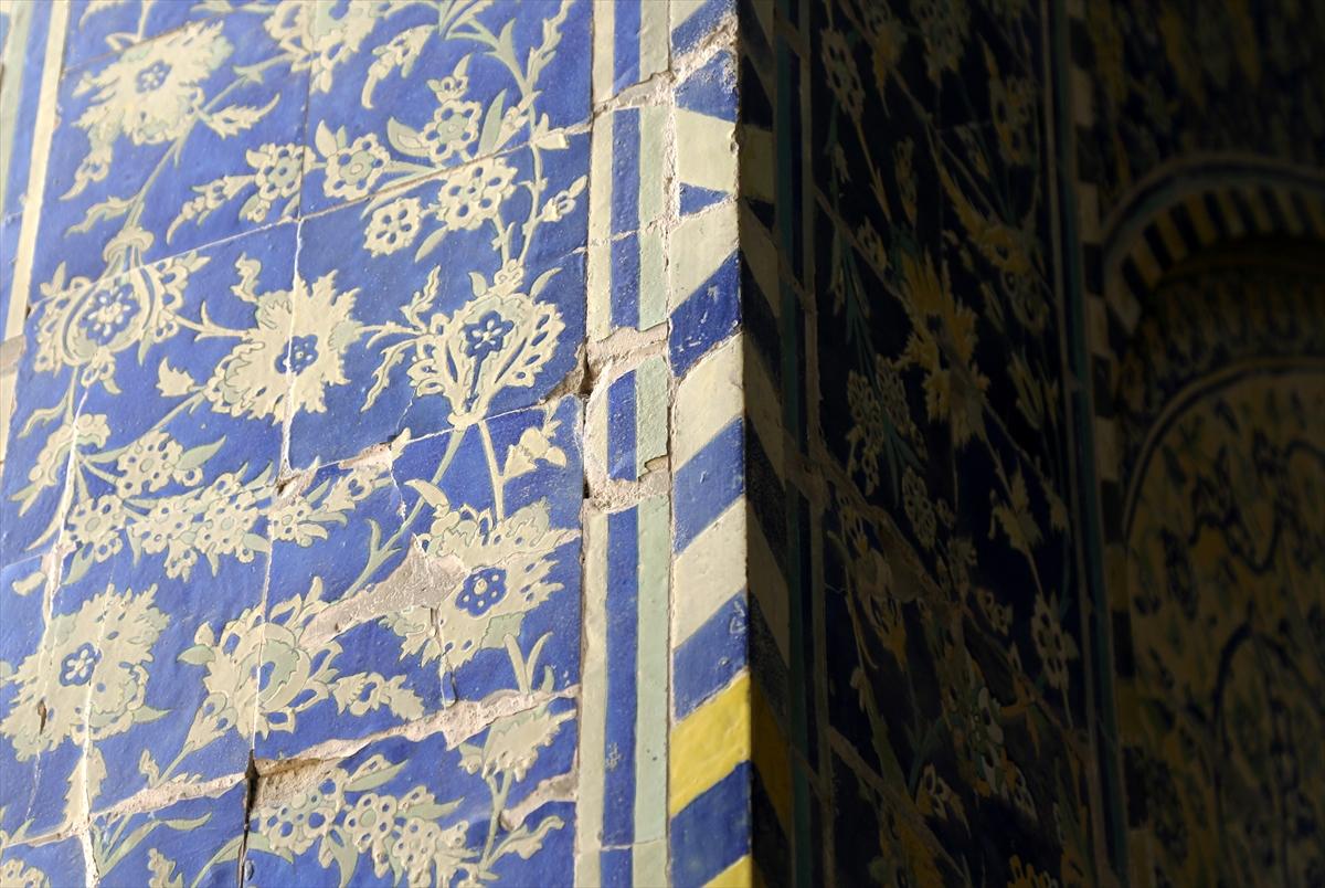 İran'da kuraklık tehlikesi yüzlerce yıllık tarihi eserlere zarar veriyor