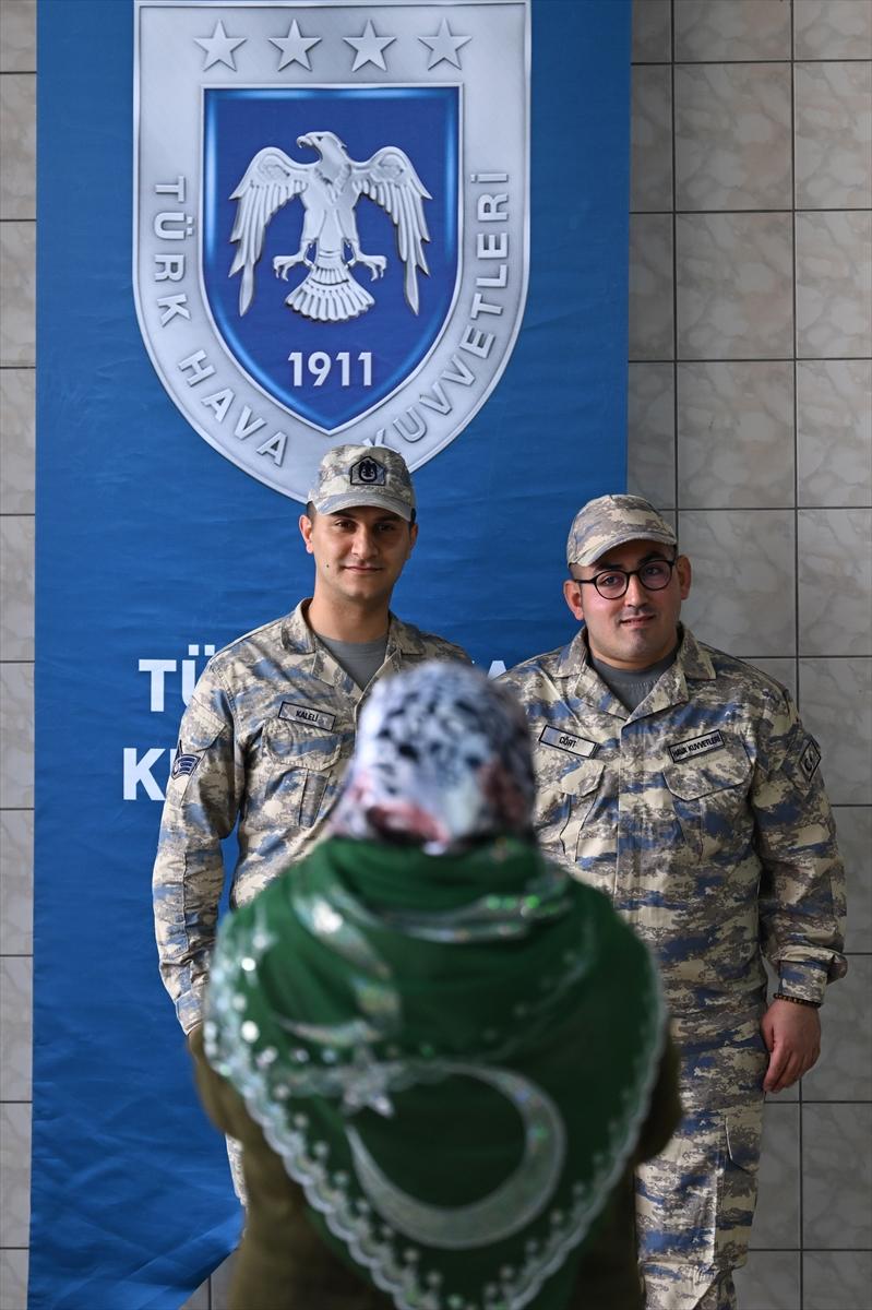 Bir günlük askerlik yaptılar