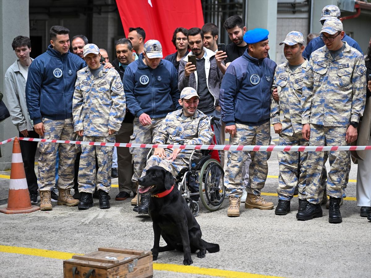 Bir günlük askerlik yaptılar