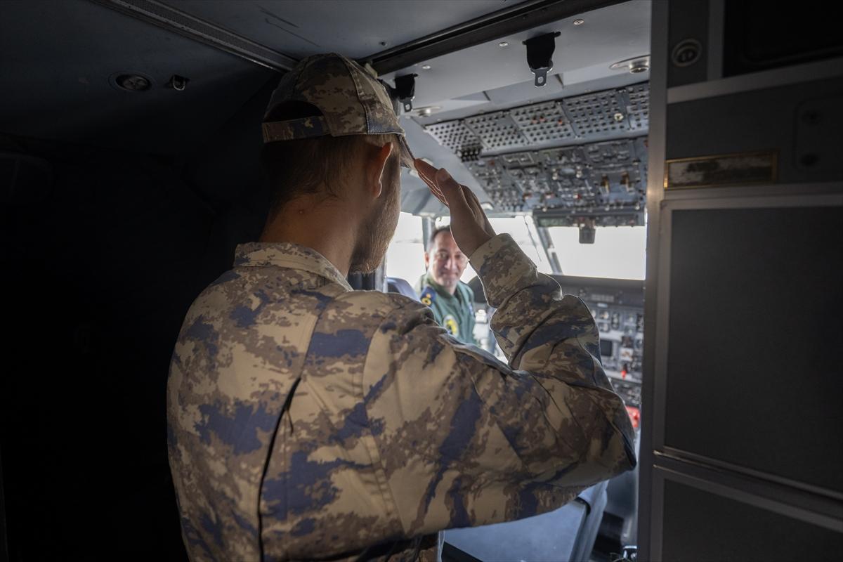 Bir günlük askerlik yaptılar