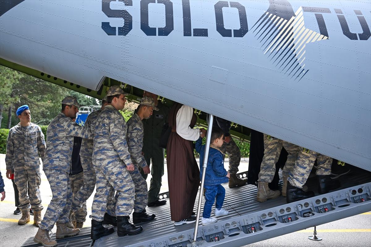 Bir günlük askerlik yaptılar