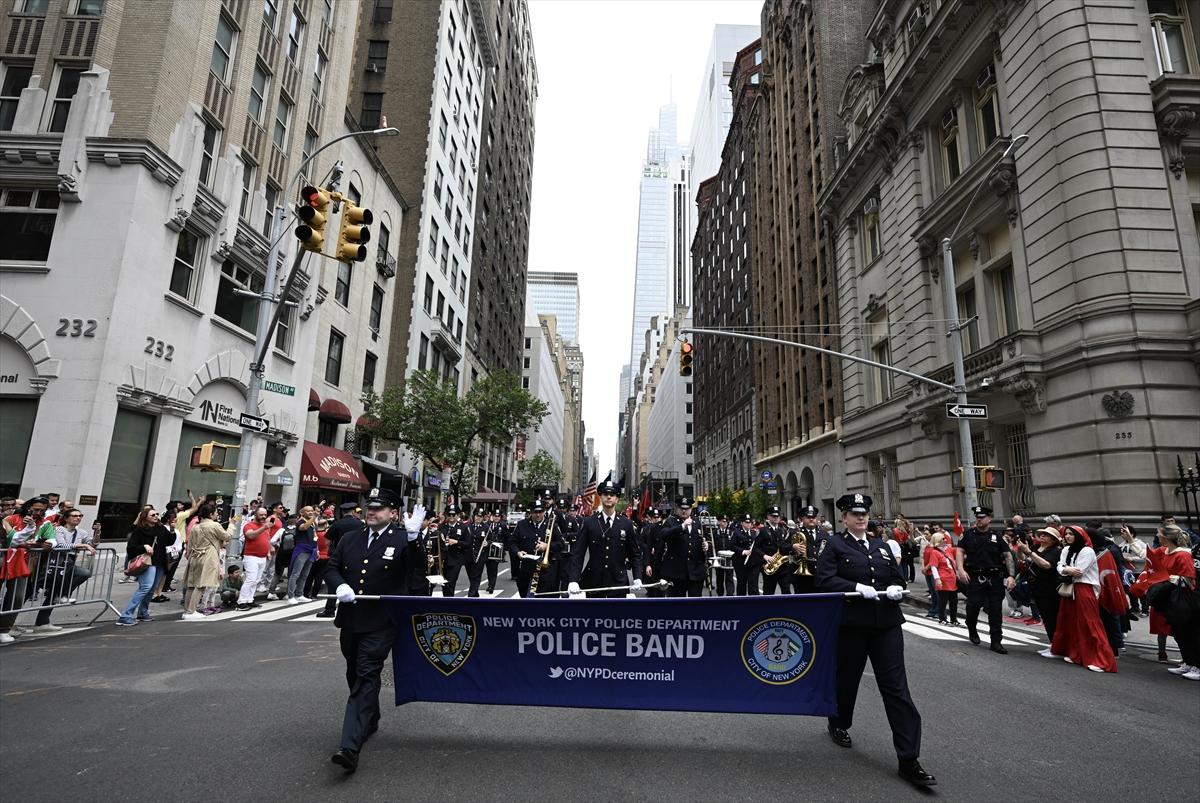 New York, Türk bayraklarıyla donandı: 41. Geleneksel Türk Günü Yürüyüşü