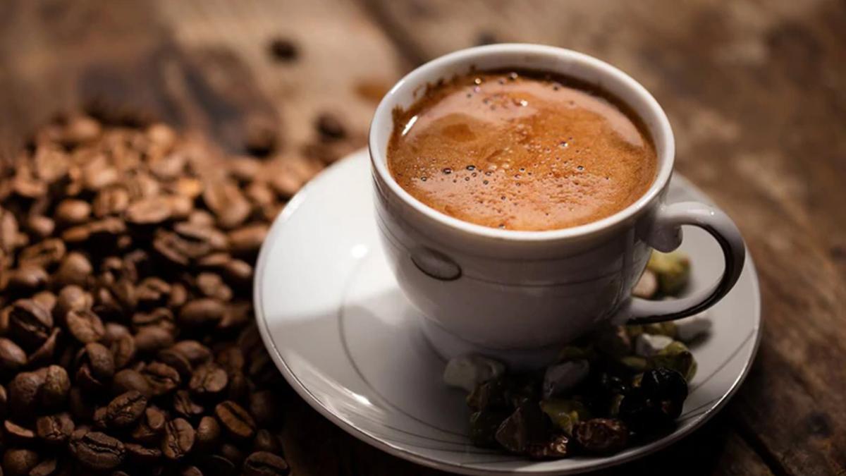 Canan Karatay öneriyor: Türk kahvesini böyle hazırlayın, faydası katlanıyor