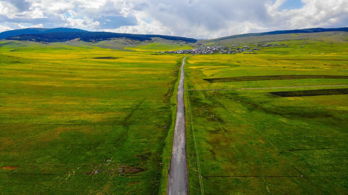 Ardahan'ın köylerine bahar geldi