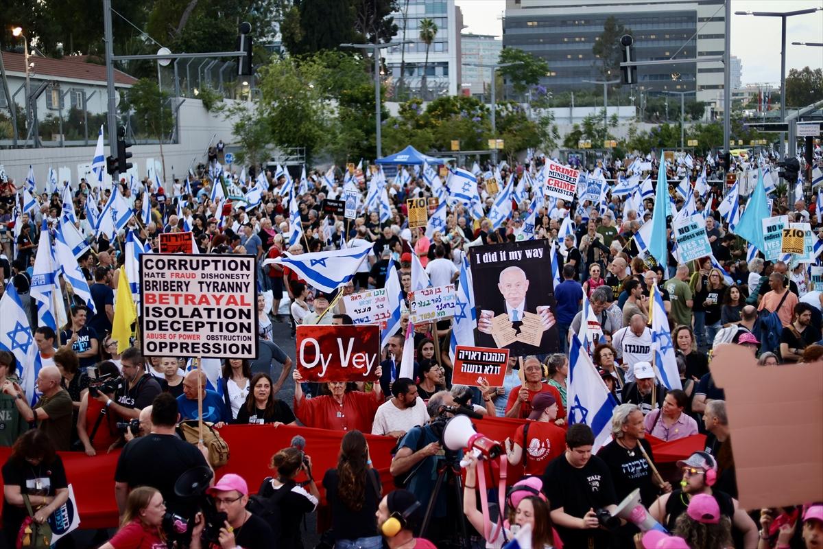 İsrail'de protestolar devam ediyor