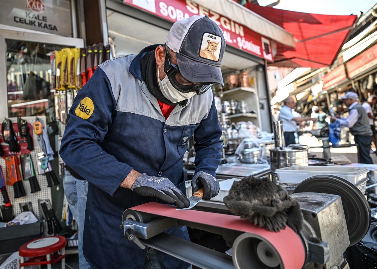 Kurban bayramı öncesi son hazırlıklar... Bıçaklar bileniyor