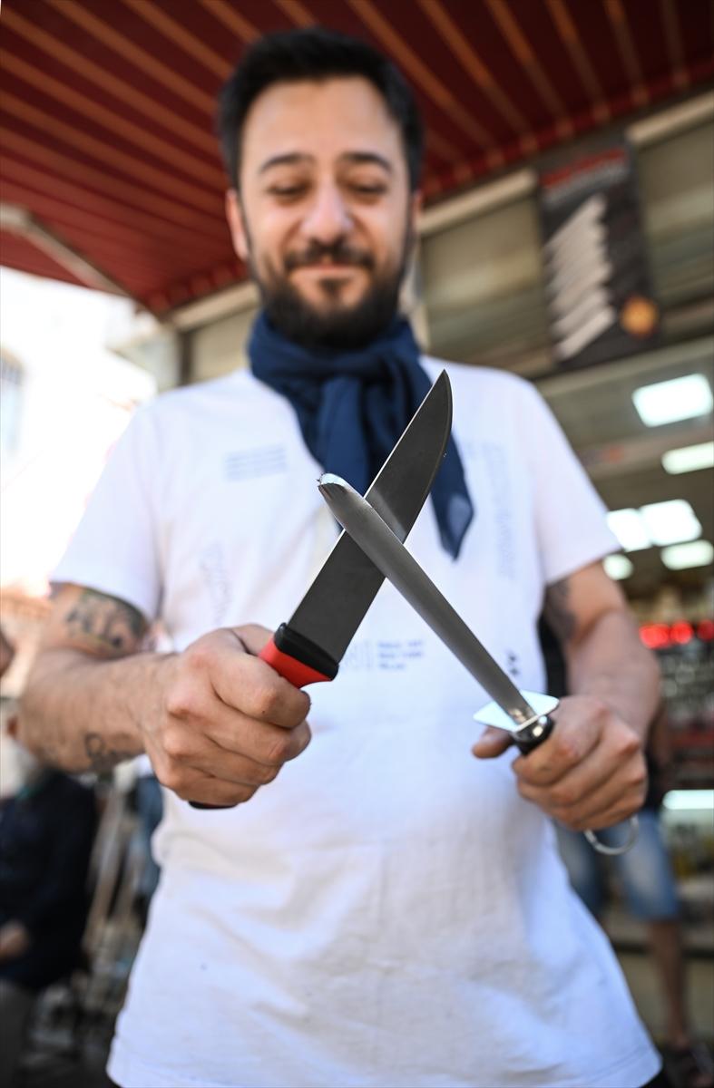 Kurban bayramı öncesi son hazırlıklar... Bıçaklar bileniyor