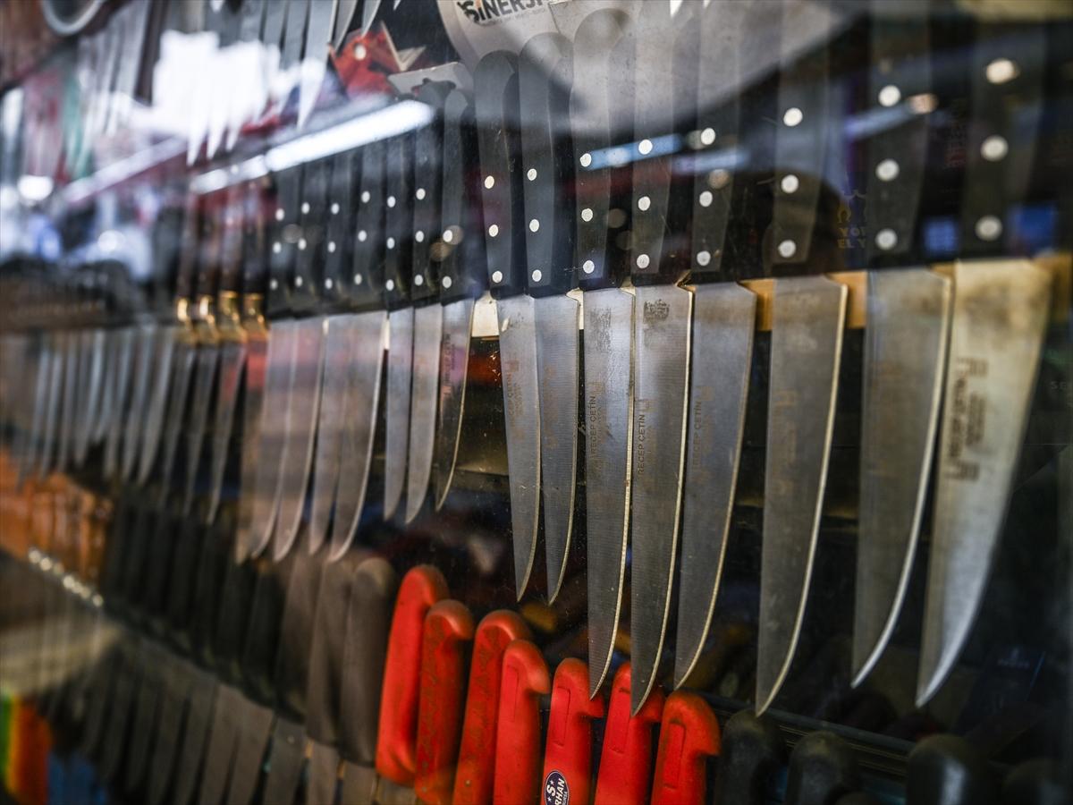 Kurban bayramı öncesi son hazırlıklar... Bıçaklar bileniyor