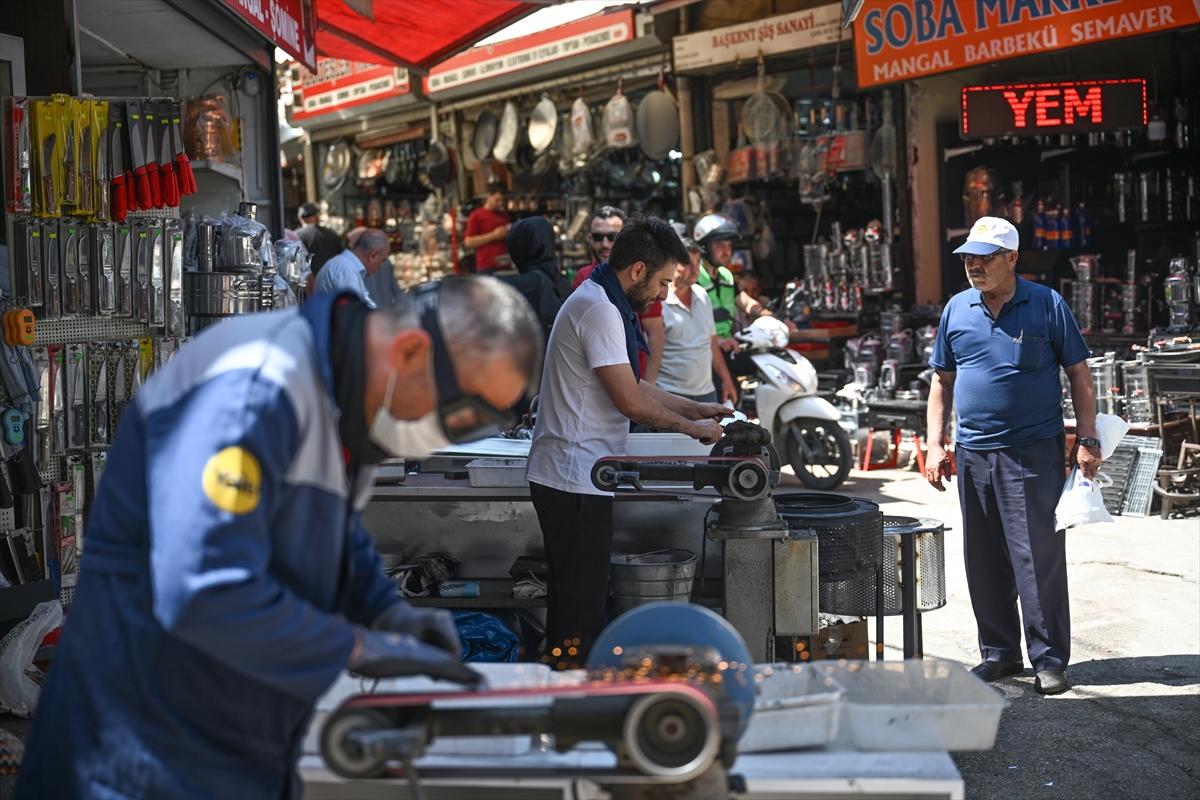 Kurban bayramı öncesi son hazırlıklar... Bıçaklar bileniyor