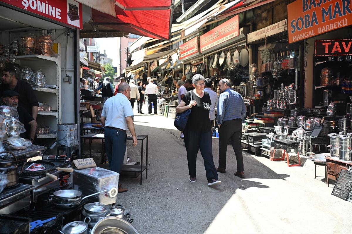 Kurban bayramı öncesi son hazırlıklar... Bıçaklar bileniyor