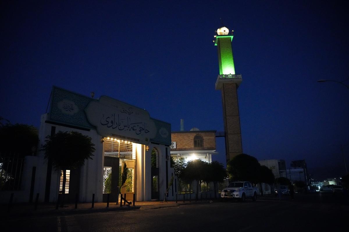 Kurban Bayramı sabahında dünyada bayram namazı