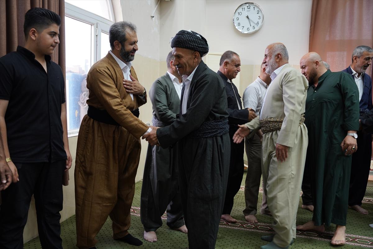 Kurban Bayramı sabahında dünyada bayram namazı