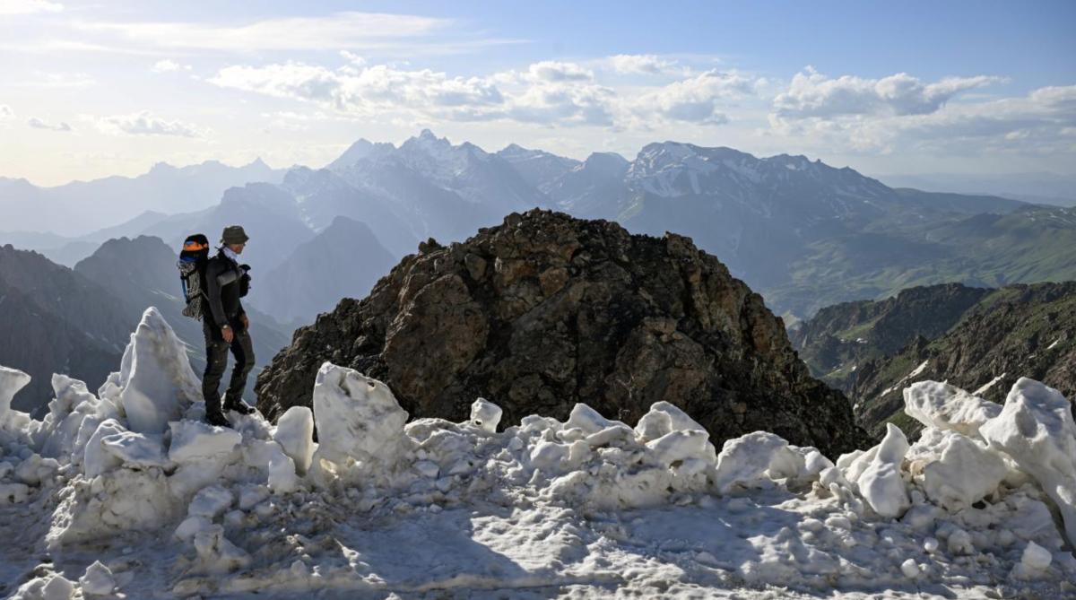 Hakkari'de adrenalin tutkunları karın keyfini çıkardı