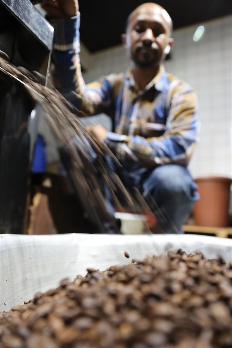 Adım adım kahvenin bahçeden fincana yolculuğu