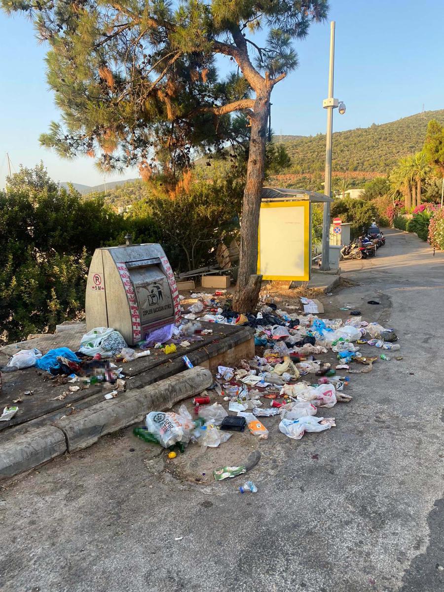 Bodrum'da tatil bitti, geriye çöpler kaldı