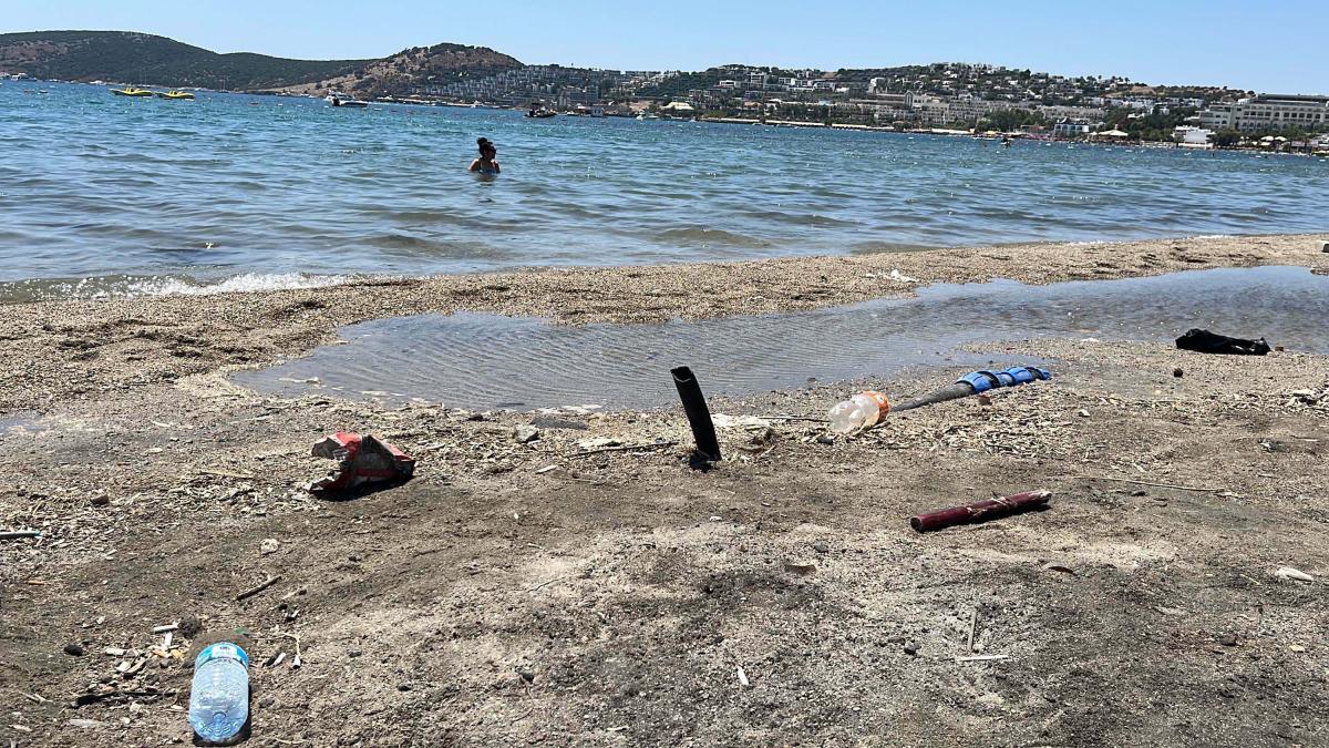 Bodrum'da tatil bitti, geriye çöpler kaldı
