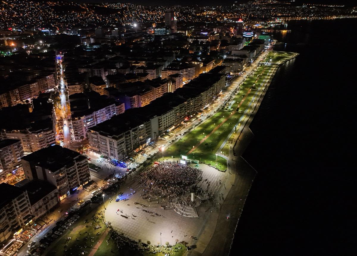 Türkiye - Avusturya maçına yoğun ilgi! Ülkemizde dev ekranlar kuruldu