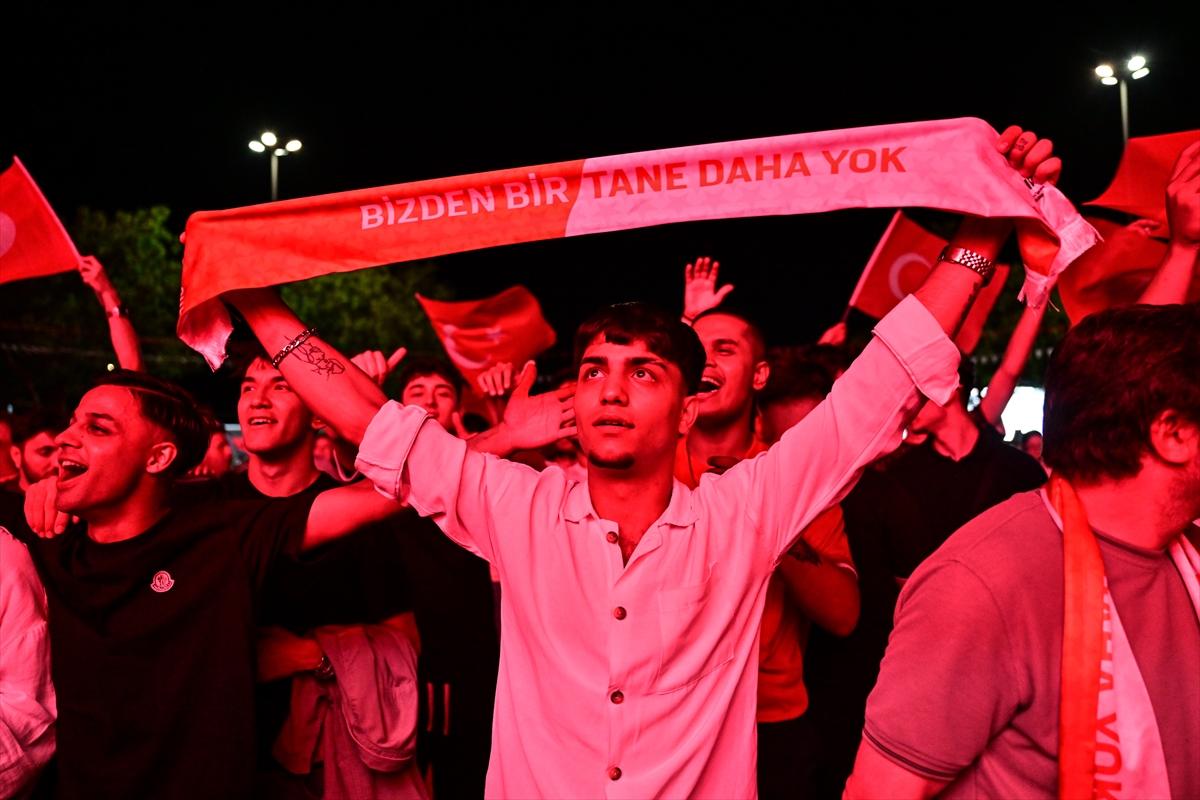 Türkiye - Avusturya maçına yoğun ilgi! Ülkemizde dev ekranlar kuruldu