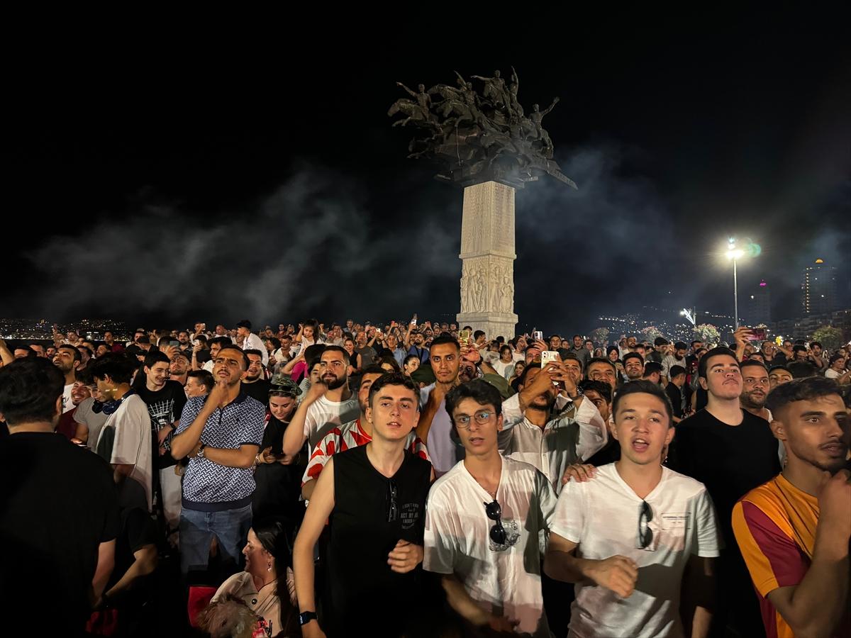 Türkiye - Avusturya maçına yoğun ilgi! Ülkemizde dev ekranlar kuruldu