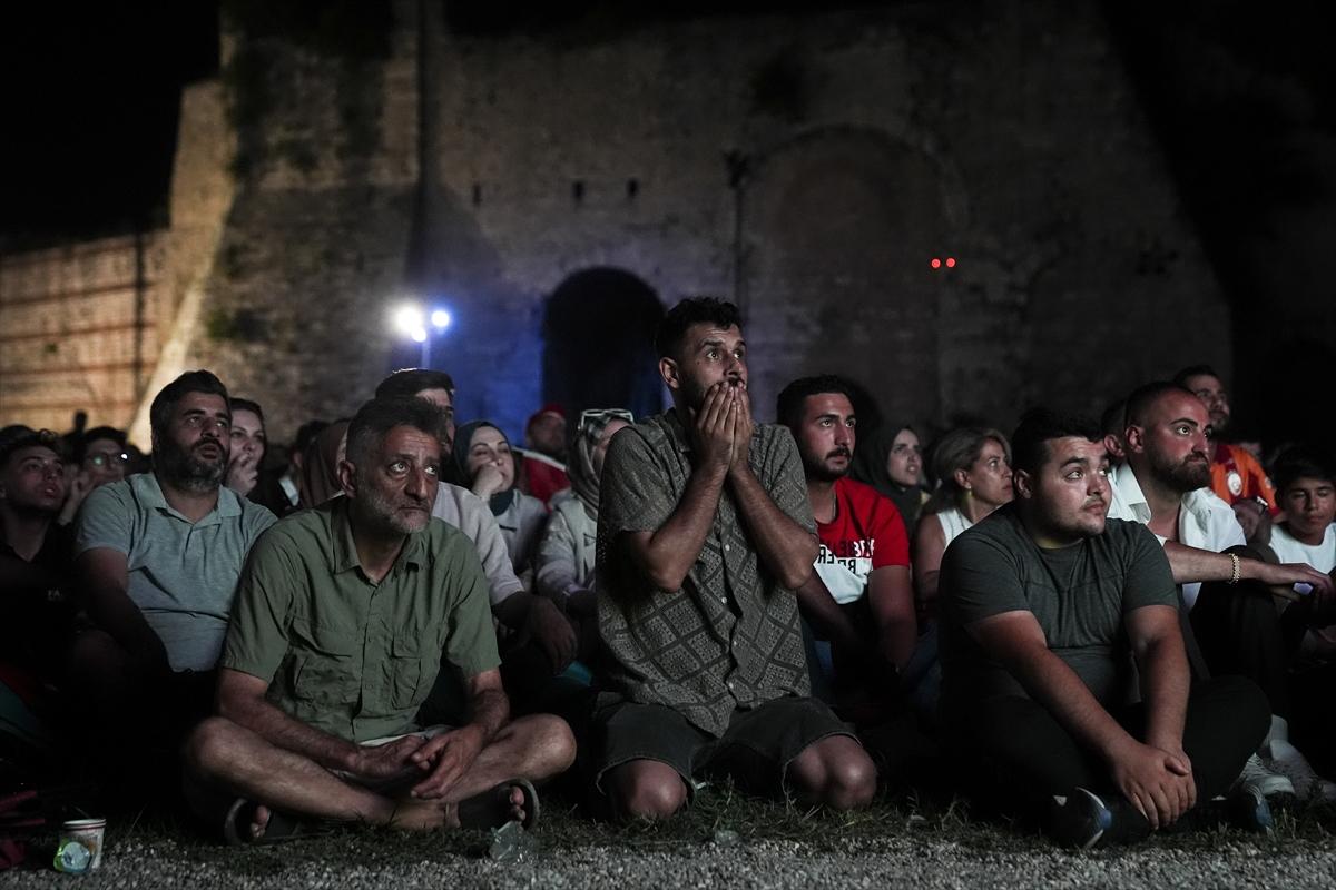 Türkiye - Avusturya maçına yoğun ilgi! Ülkemizde dev ekranlar kuruldu