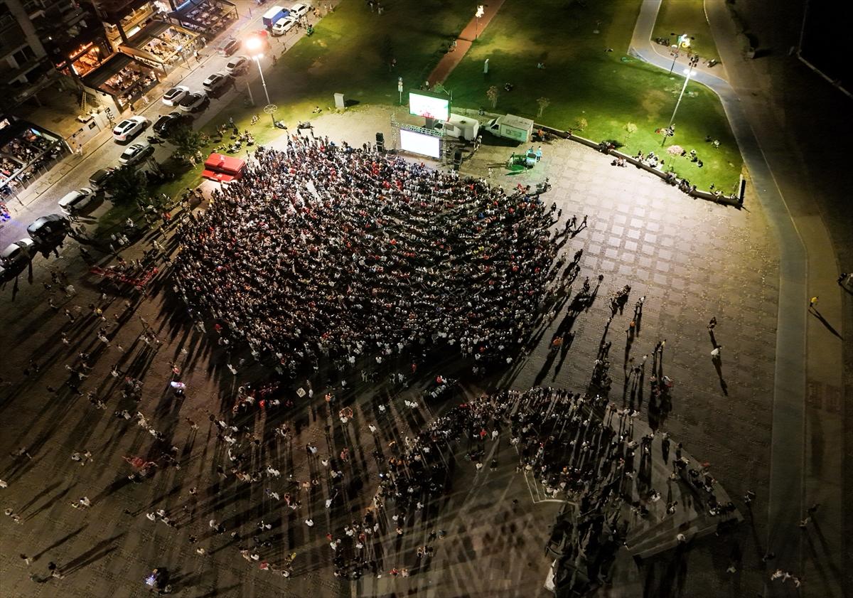 Türkiye - Avusturya maçına yoğun ilgi! Ülkemizde dev ekranlar kuruldu