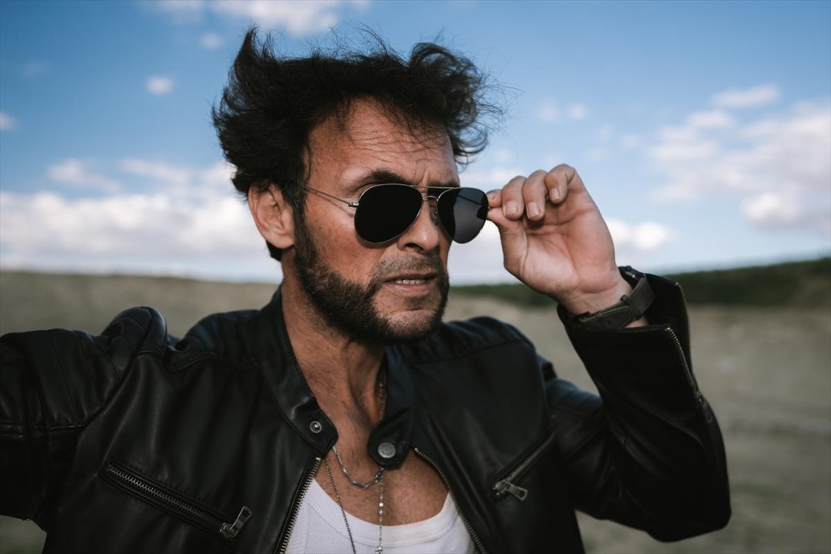 Adanalı Wolverine, pozlarıyla film sahnelerini aratmıyor