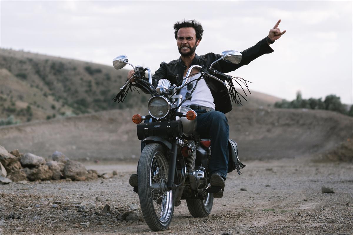 Adanalı Wolverine, pozlarıyla film sahnelerini aratmıyor