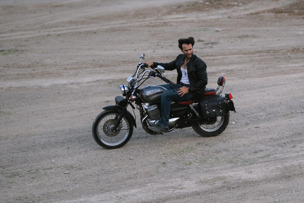 Adanalı Wolverine, pozlarıyla film sahnelerini aratmıyor