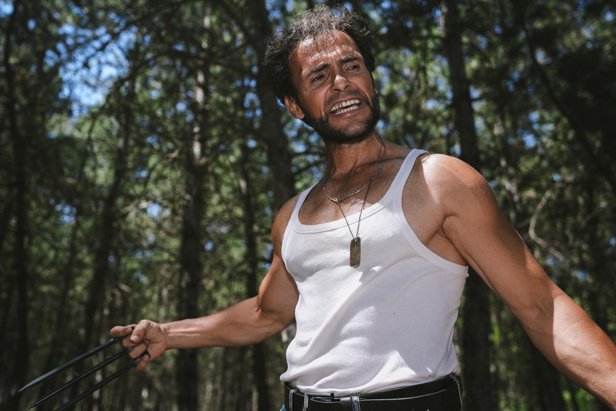 Adanalı Wolverine, pozlarıyla film sahnelerini aratmıyor