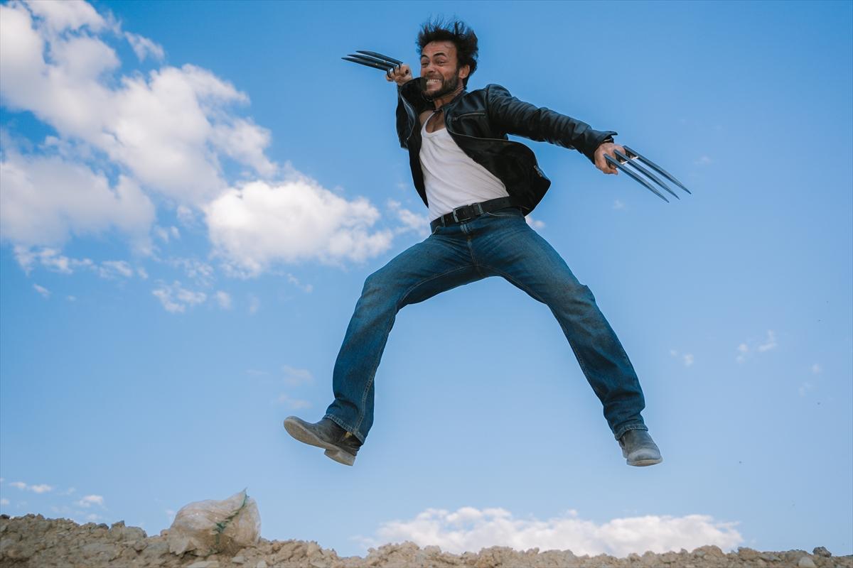 Adanalı Wolverine, pozlarıyla film sahnelerini aratmıyor