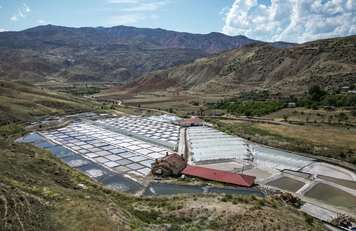 Tuz üreticilerinin hasat mesaisi
