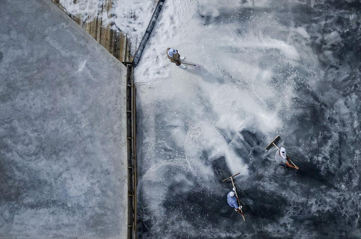 Tuz üreticilerinin hasat mesaisi