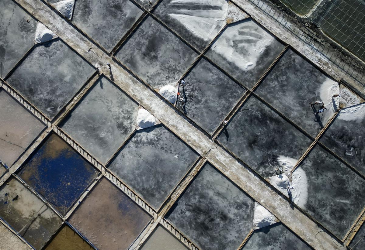 Tuz üreticilerinin hasat mesaisi