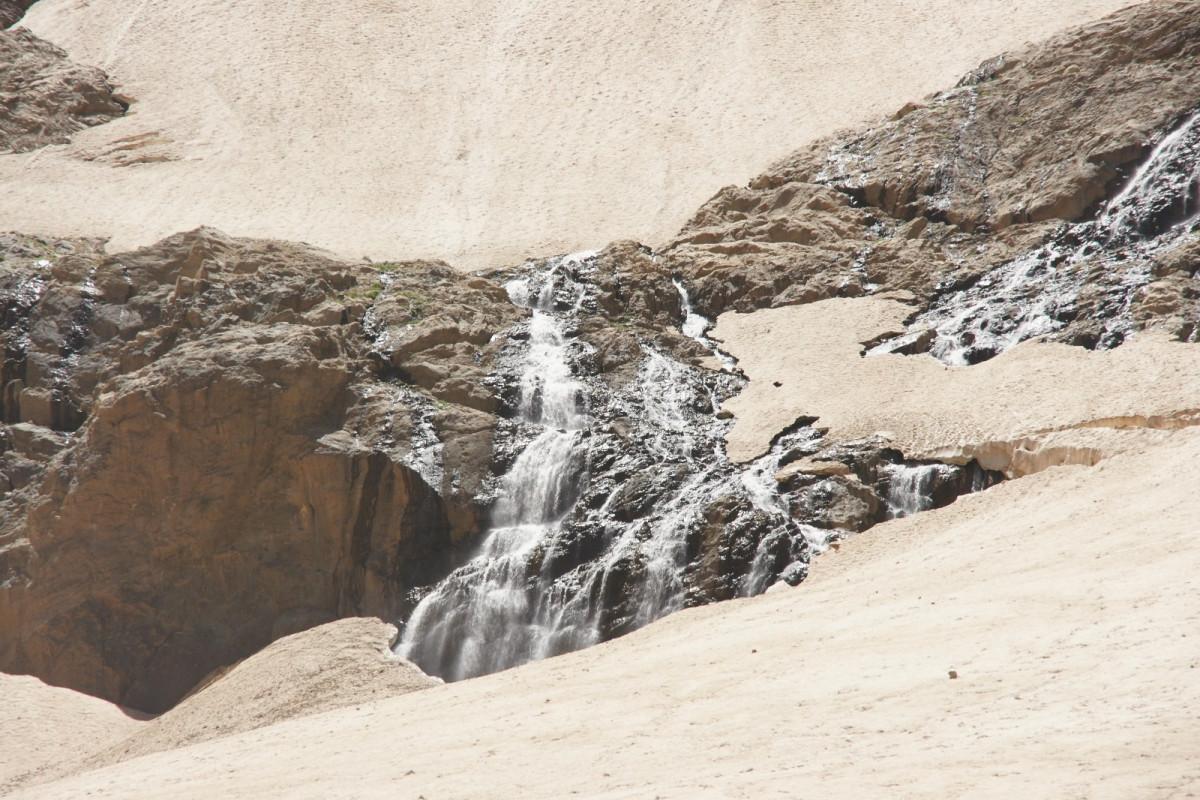 Küresel ısınmanın etkisiyle Cilo Buzulları yüzde 50 alan kaybetti