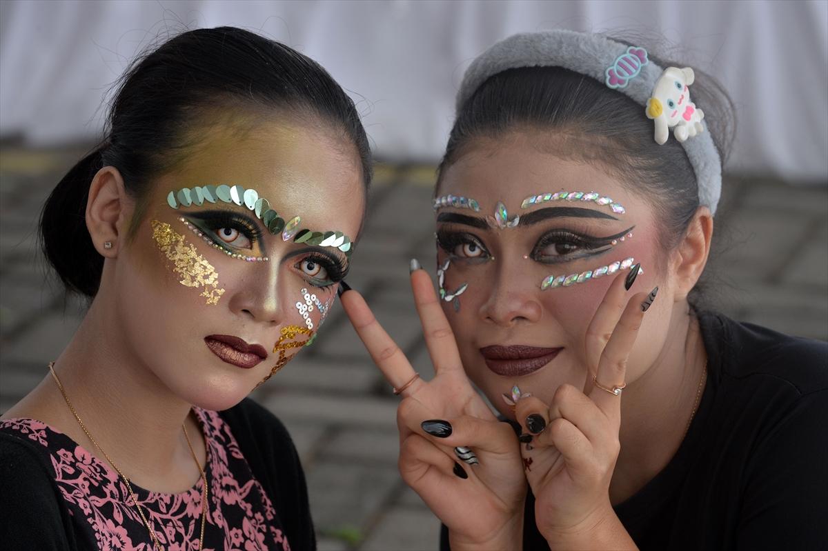 Endonezya'da Solo Batik Karnavalı coşkusu