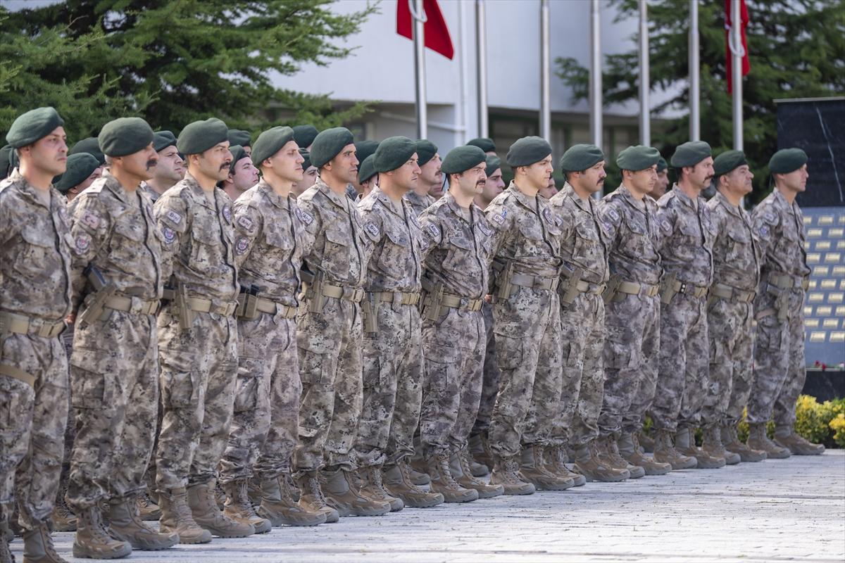 Devlet Bahçeli, Özel Harekat Başkanlığını ziyaret etti