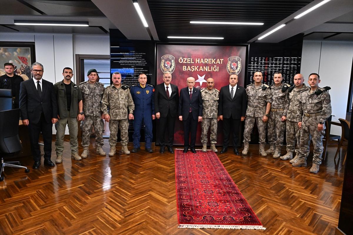 Devlet Bahçeli, Özel Harekat Başkanlığını ziyaret etti