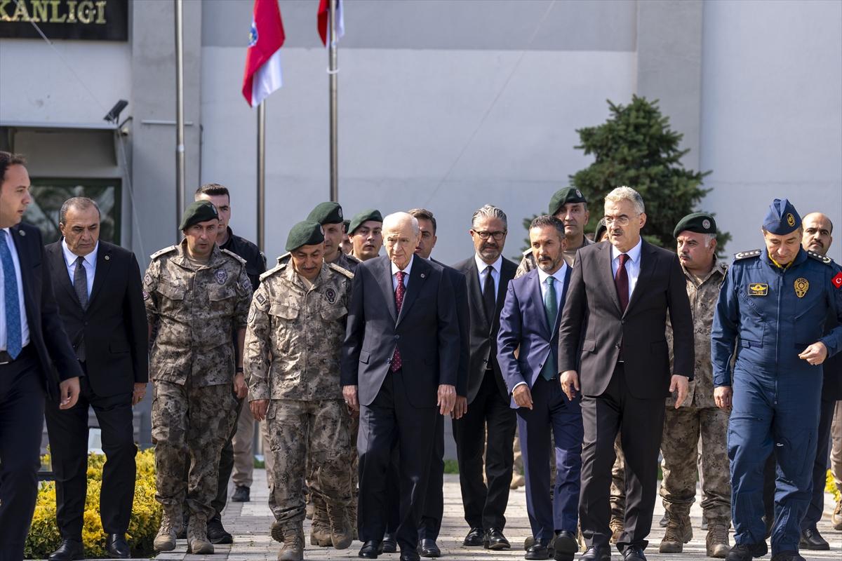 Devlet Bahçeli, Özel Harekat Başkanlığını ziyaret etti