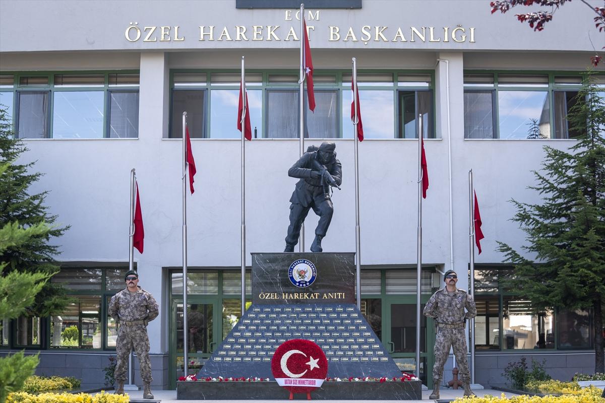 Devlet Bahçeli, Özel Harekat Başkanlığını ziyaret etti