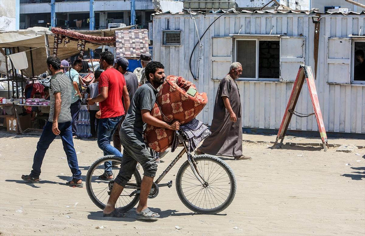 Gazze'deki tahliye çağrısının ardından Filistinliler göç etmeye devam ediyor