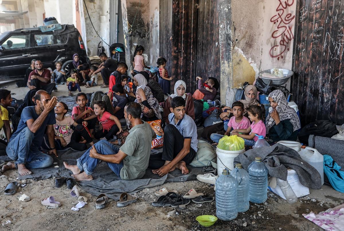 Gazze'deki tahliye çağrısının ardından Filistinliler göç etmeye devam ediyor