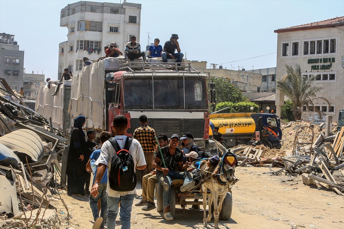 Gazze'deki tahliye çağrısının ardından Filistinliler göç etmeye devam ediyor