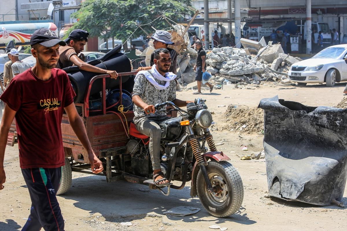 Gazze'deki tahliye çağrısının ardından Filistinliler göç etmeye devam ediyor
