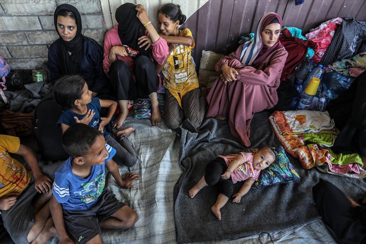 Gazze'deki tahliye çağrısının ardından Filistinliler göç etmeye devam ediyor