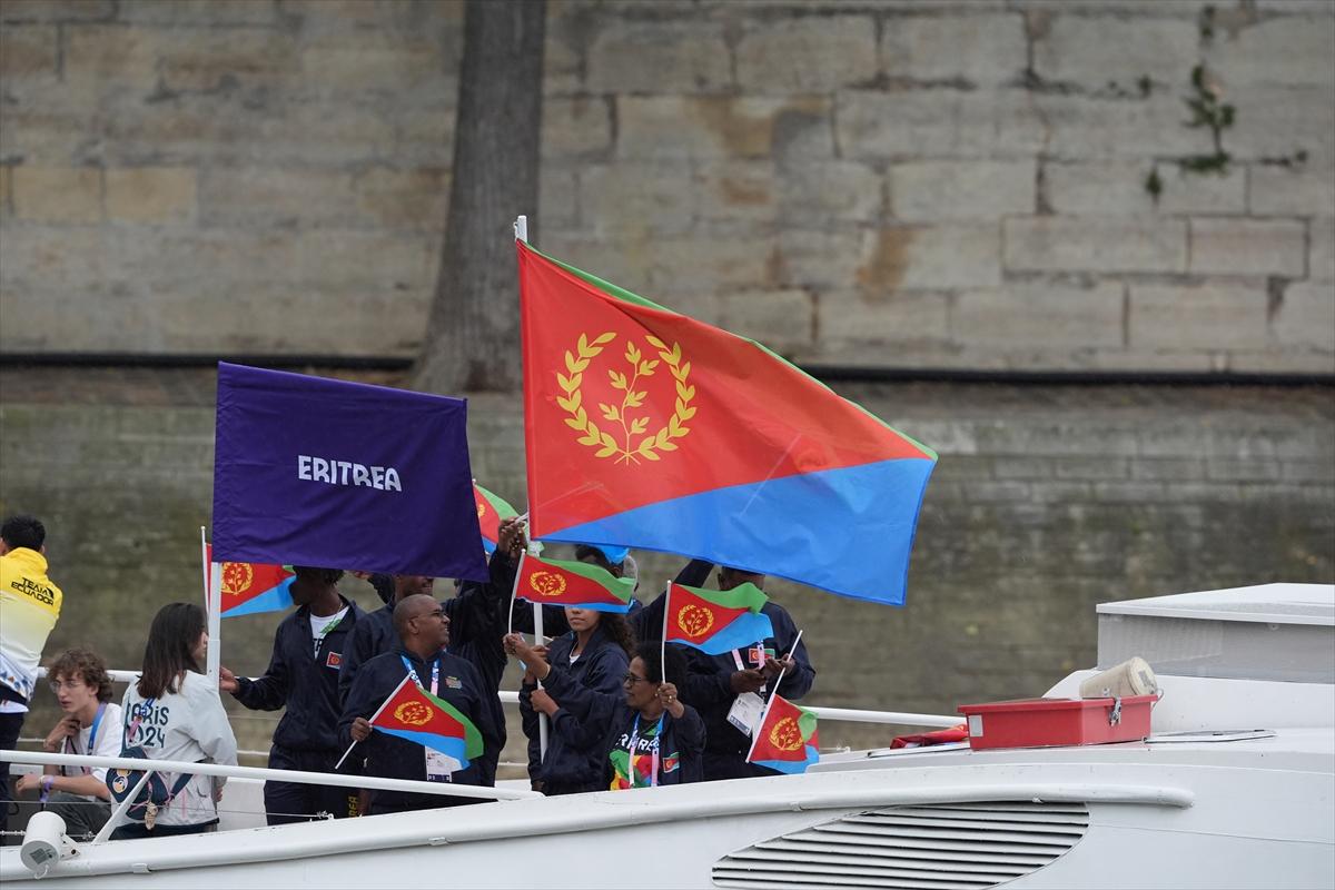 Paris 2024 Olimpiyat Oyunları'nın açılış töreni: Takımlar Sen Nehri'nden geçti