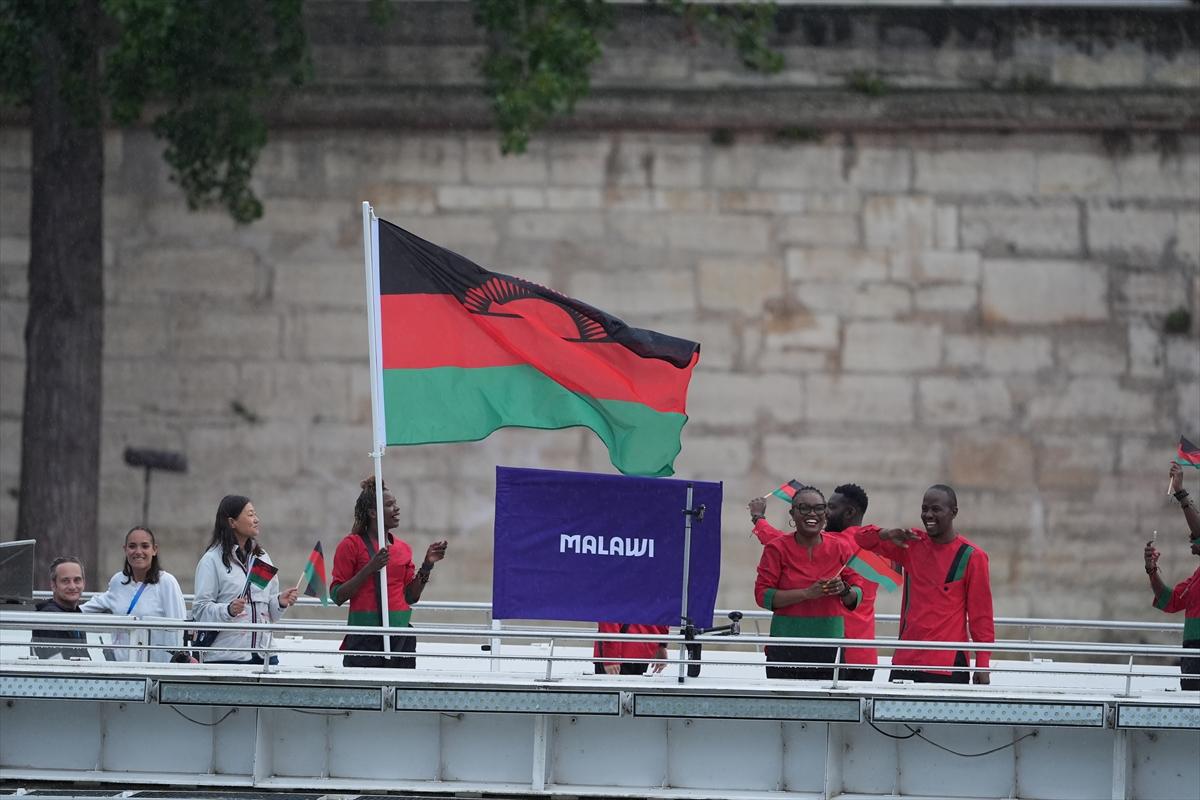 Paris 2024 Olimpiyat Oyunları'nın açılış töreni: Takımlar Sen Nehri'nden geçti