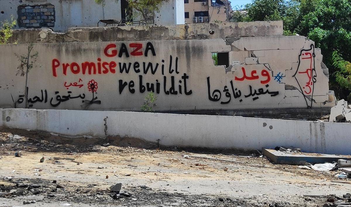 Gazzeli gençlerden enkazlara "umut" dolu sözler: Yeniden inşa edeceğiz