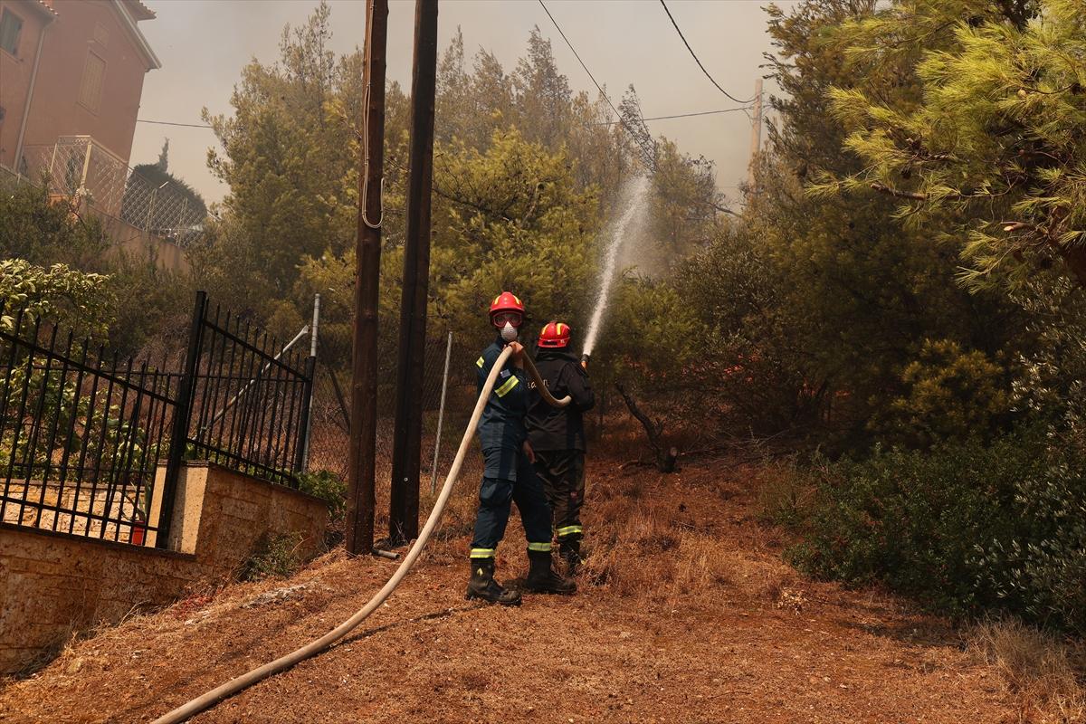 Yunanistan'da yangın